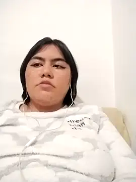 Snapshot of IrisMitchell_ chatting on March 22, 2025, 4:03 am IrisMitchell online show from March 22, 2025, 4:03 am