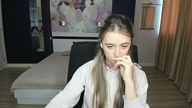 Snapshot of StasyStew chatting on October 2, 2025, 7:34 am StasyStew online show from October 2, 2025, 7:34 am