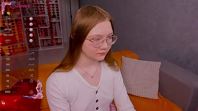 Snapshot of luv_tessa chatting on February 18, 2026, 1:36 am luv tessa online show from February 18, 2026, 1:36 am