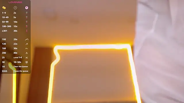 Soy mangx online show from February 28, 2026, 9:25 pm