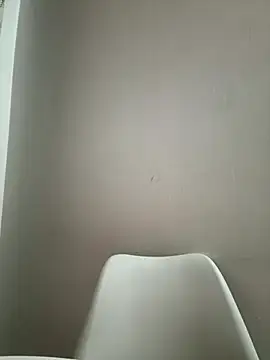 Snapshot of -Selene- chatting on October 13, 2025, 11:05 pm -Selene- online show from October 13, 2025, 11:05 pm