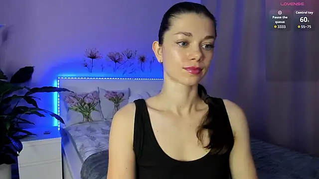 Eva McCoy online show from October 24, 2025, 7:40 am