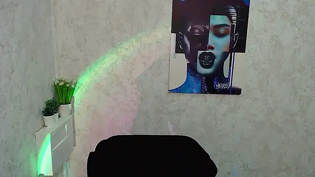 LanaTey online show from February 8, 2026, 3:21 pm