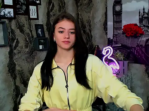 LanaTey online show from October 14, 2025, 4:57 am