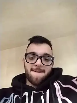 Snapshot of Francescodicristina44 chatting on February 25, 2026, 1:55 pm Francescodicristina44 online show from February 25, 2026, 1:55 pm