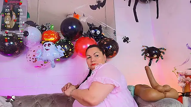 Snapshot of EllenaBoobs_ chatting on October 27, 2025, 5:41 am EllenaBoobs  online show from October 27, 2025, 5:41 am