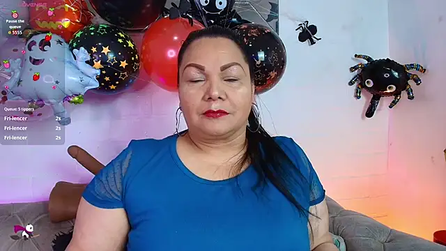 Snapshot of EllenaBoobs_ chatting on October 28, 2025, 6:12 am EllenaBoobs  online show from October 28, 2025, 6:12 am