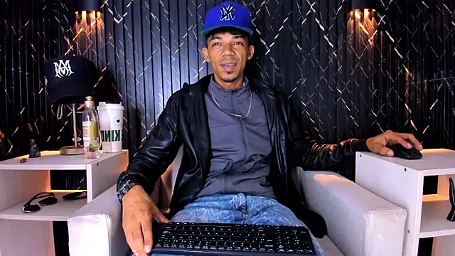 Snapshot of Gregory_Sforza chatting on October 9, 2025, 1:33 pm Gregory Sforza online show from October 9, 2025, 1:33 pm