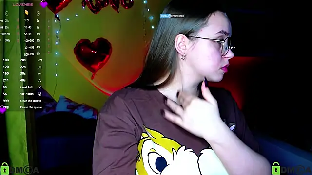 Snapshot of Lilysweet13 chatting on February 28, 2026, 9:25 pm Lilysweet13 online show from February 28, 2026, 9:25 pm