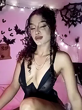 Snapshot of Aphrodite-777 chatting on October 17, 2025, 12:14 am Aphrodite-777 online show from October 17, 2025, 12:14 am