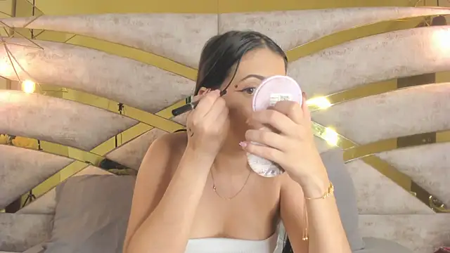 Snapshot of Sofiia_Rossee_ chatting on October 25, 2025, 8:31 pm Sofiia Rossee  online show from October 25, 2025, 8:31 pm