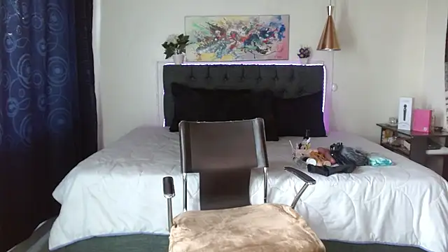 Snapshot of mia_velvet1 chatting on October 12, 2025, 2:07 pm mia velvet1 online show from October 12, 2025, 2:07 pm