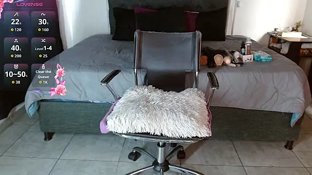 Snapshot of mia_velvet1 chatting on September 27, 2025, 2:12 pm mia velvet1 online show from September 27, 2025, 2:12 pm