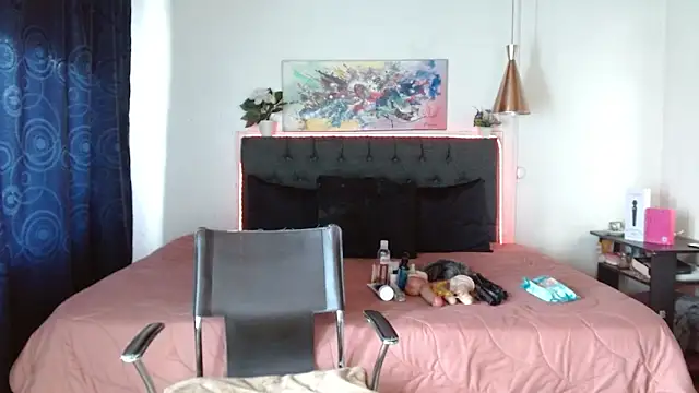 Snapshot of mia_velvet1 chatting on October 21, 2025, 2:38 pm mia velvet1 online show from October 21, 2025, 2:38 pm