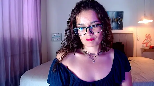 Rose Thompson1 online show from March 15, 2025, 5:26 pm