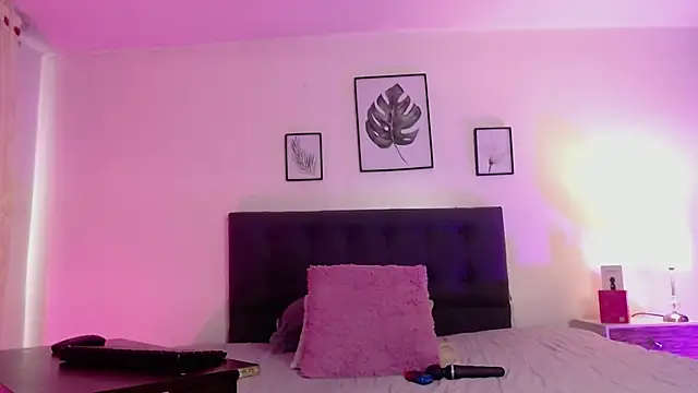 Snapshot of Rose_Thompson1 chatting on January 31, 2026, 7:12 pm Rose Thompson1 online show from January 31, 2026, 7:12 pm