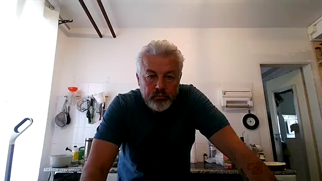 Berg Boy online show from November 14, 2025, 7:56 am