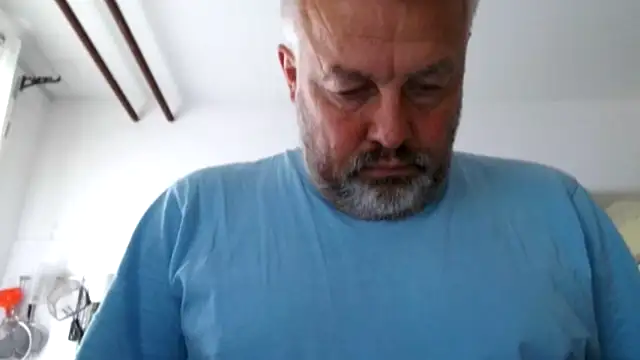 Snapshot of Berg_Boy chatting on September 27, 2025, 10:10 am Berg Boy online show from September 27, 2025, 10:10 am