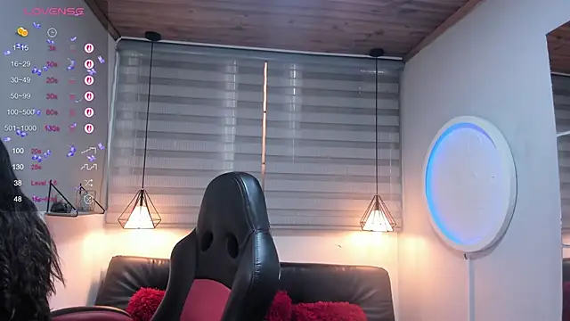 Snapshot of ISIS_VALCHOS chatting on November 11, 2025, 8:36 pm ISIS VALCHOS online show from November 11, 2025, 8:36 pm