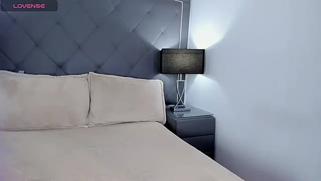 Snapshot of Alexa_Madisson chatting on September 16, 2025, 8:54 pm Alexa Madisson online show from September 16, 2025, 8:54 pm