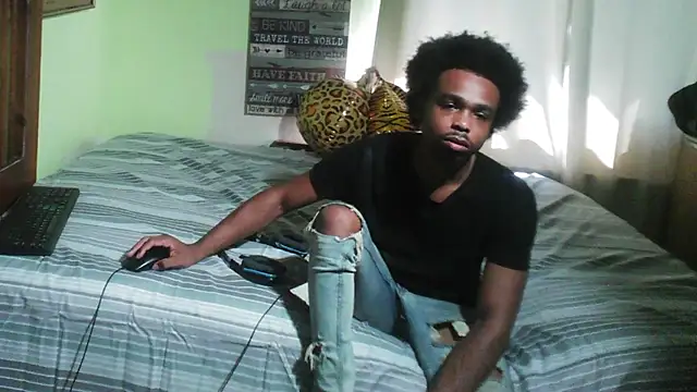 Snapshot of anthonyroth chatting on October 14, 2025, 7:14 pm anthonyroth online show from October 14, 2025, 7:14 pm