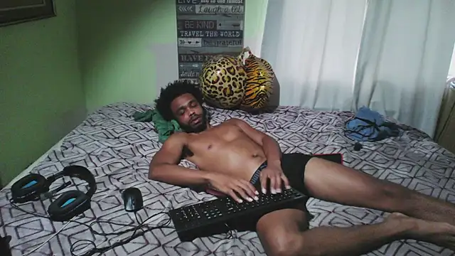 Snapshot of anthonyroth chatting on October 10, 2025, 3:13 pm anthonyroth online show from October 10, 2025, 3:13 pm