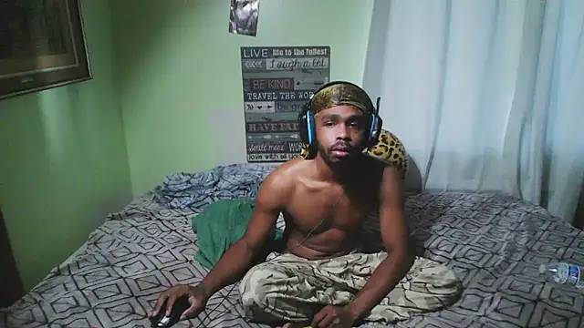 Snapshot of anthonyroth chatting on September 25, 2025, 12:44 pm anthonyroth online show from September 25, 2025, 12:44 pm