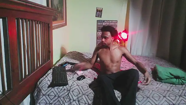 Snapshot of anthonyroth chatting on October 12, 2025, 2:02 am anthonyroth online show from October 12, 2025, 2:02 am