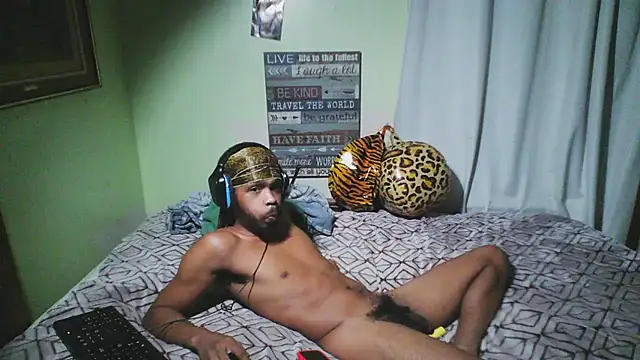 Snapshot of anthonyroth chatting on September 24, 2025, 8:43 am anthonyroth online show from September 24, 2025, 8:43 am