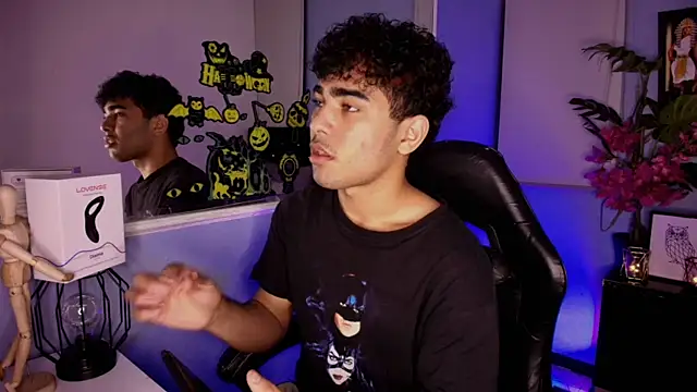 LucasCarterr  online show from October 17, 2025, 12:47 am