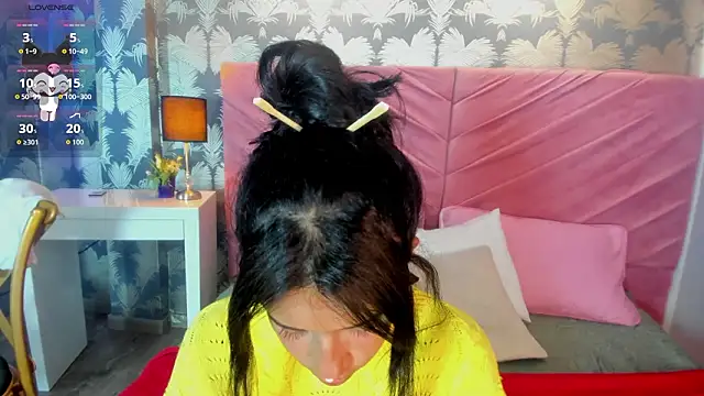 Snapshot of Karin_Ks chatting on February 12, 2026, 2:44 am Karin Ks online show from February 12, 2026, 2:44 am