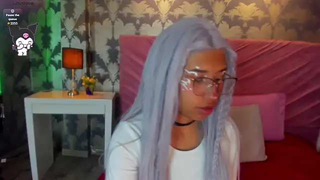 Snapshot of Karin_Ks chatting on February 10, 2026, 3:27 am Karin Ks online show from February 10, 2026, 3:27 am