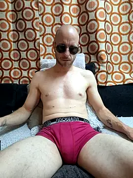 svenpfeifer online show from October 22, 2025, 2:27 pm