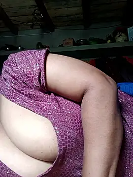 jacika hot online show from April 19, 2026, 4:13 am