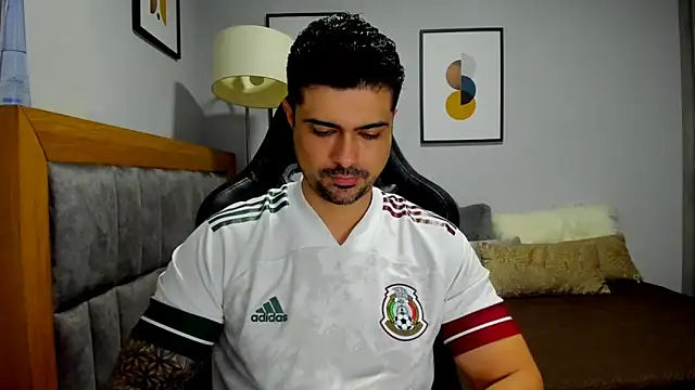 Snapshot of Dante_Storm chatting on January 15, 2026, 2:37 am Dante Storm online show from January 15, 2026, 2:37 am