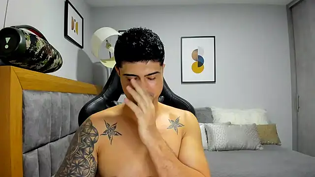 Snapshot of Dante_Storm chatting on November 20, 2025, 9:04 pm Dante Storm online show from November 20, 2025, 9:04 pm