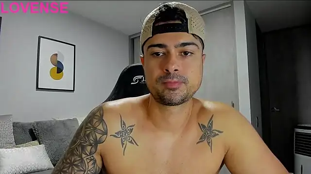 Snapshot of Dante_Storm chatting on September 21, 2025, 6:57 pm Dante Storm online show from September 21, 2025, 6:57 pm