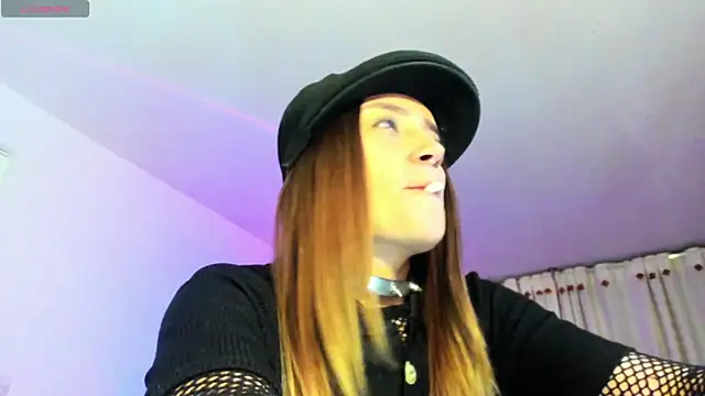 Hat girl online show from September 11, 2025, 4:56 am