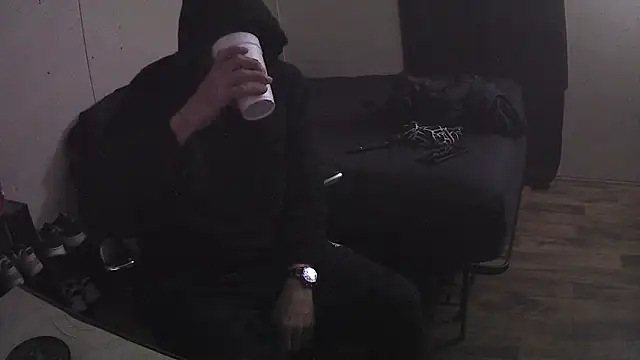 Muffdiver718 online show from March 7, 2026, 8:32 am