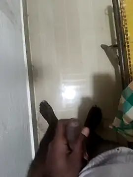 Snapshot of PolarFriend0 chatting on February 16, 2026, 9:56 pm PolarFriend0 online show from February 16, 2026, 9:56 pm