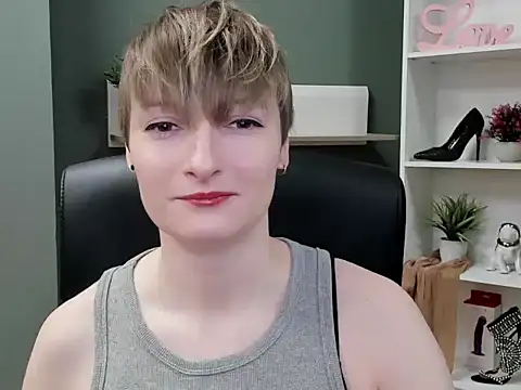 Snapshot of hottieBlair chatting on November 4, 2025, 7:12 am hottieBlair online show from November 4, 2025, 7:12 am