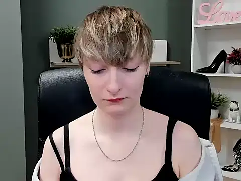 Snapshot of hottieBlair chatting on September 26, 2025, 6:20 am hottieBlair online show from September 26, 2025, 6:20 am