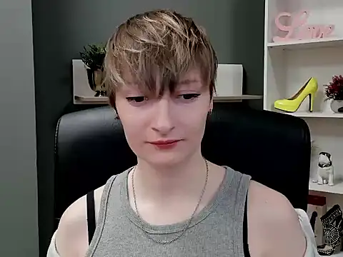 Snapshot of hottieBlair chatting on October 21, 2025, 6:13 am hottieBlair online show from October 21, 2025, 6:13 am