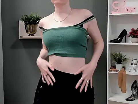 Snapshot of hottieBlair chatting on September 17, 2025, 6:15 am hottieBlair online show from September 17, 2025, 6:15 am