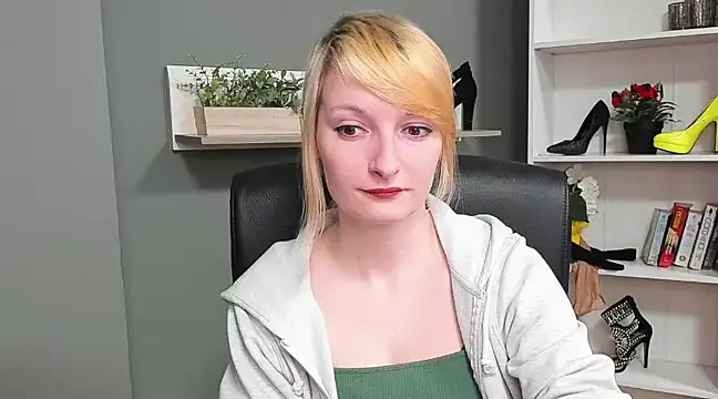 hottieBlair online show from March 13, 2025, 7:31 am