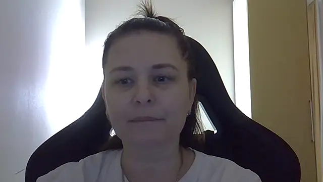  luna 08 online show from March 16, 2025, 6:55 pm