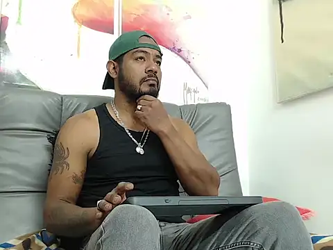 BladeFoxxx1 online show from September 29, 2025, 12:44 pm