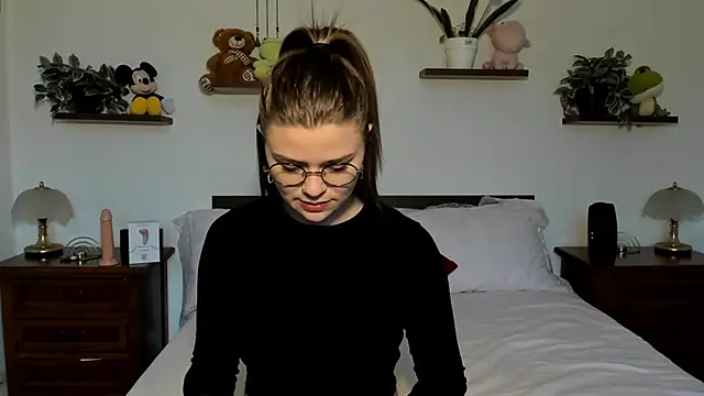 HaleyReedme online show from February 24, 2026, 7:42 am