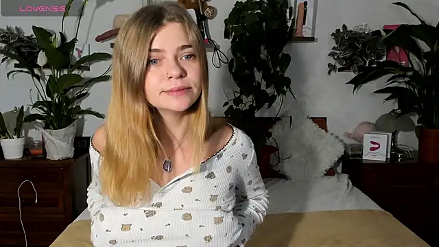 HaleyReedme online show from November 20, 2025, 8:15 am