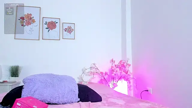 Snapshot of alana_111 chatting on November 8, 2025, 3:10 am alana 111 online show from November 8, 2025, 3:10 am